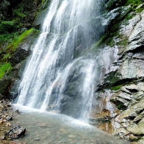 Free waterfall and Rocks photo 